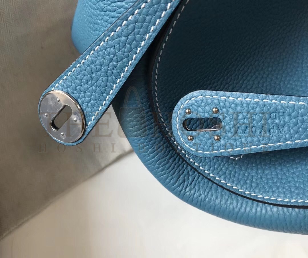 H**me5 Lindy 26cm Bag In Blue Jean Clemence With PHW Master Quality