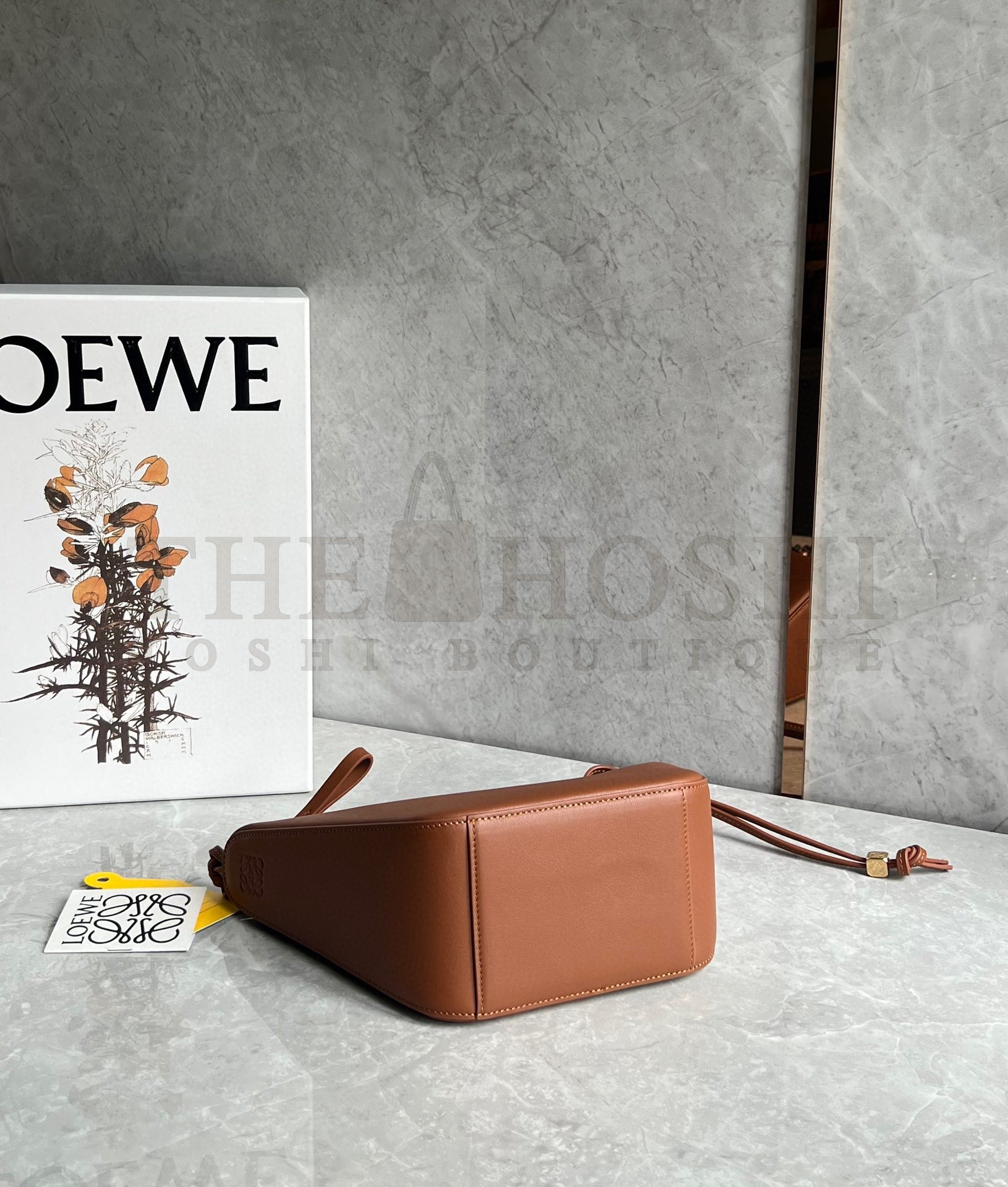 L0ew* Mini Hammock Hobo Bag in Brown Calfskin Master Quality