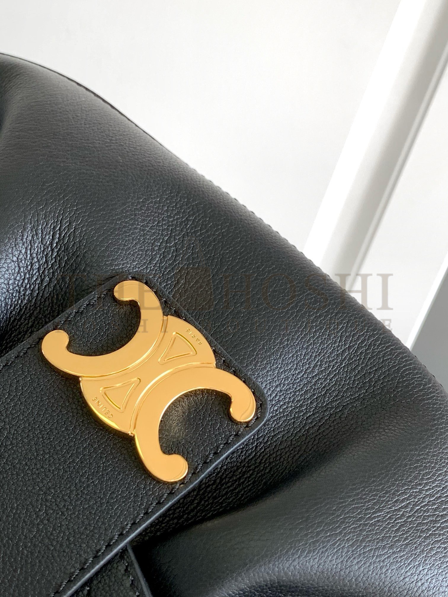 Ce1i*e Medium Polly Shoulder Bag in Black Calfskin Master Quality