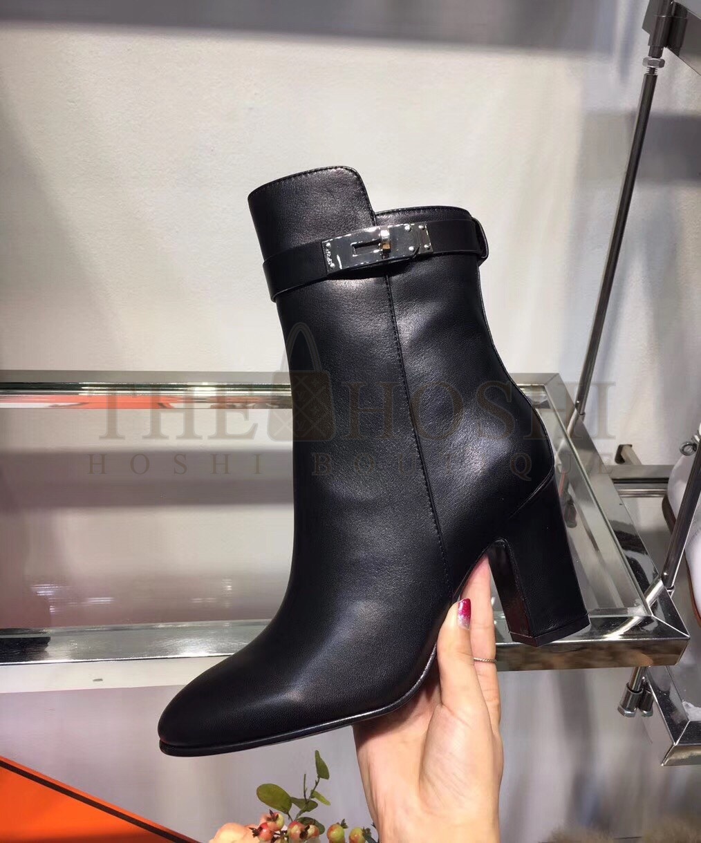 H**me5 Noir Joueuse Ankle Boots Master Quality