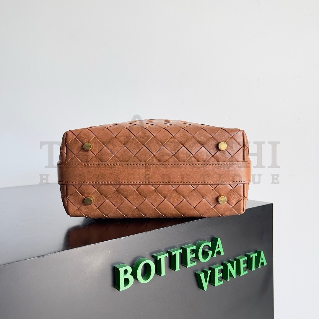 B0tt*ga Ven*ta Mini Wallace Bag in Brown Intrecciato Calfskin Master Quality