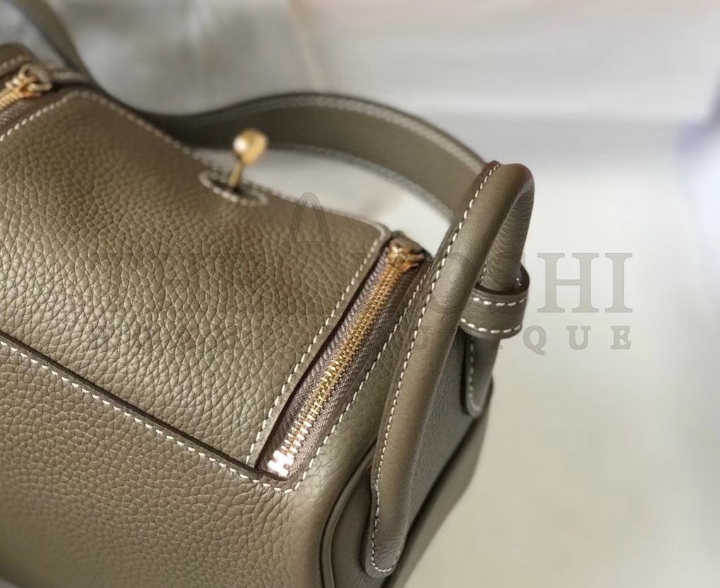 H**me5 Mini Lindy Bag In Taupe Clemence Leather Size: 19 x 12.5 x 9.5 cm Master Quality