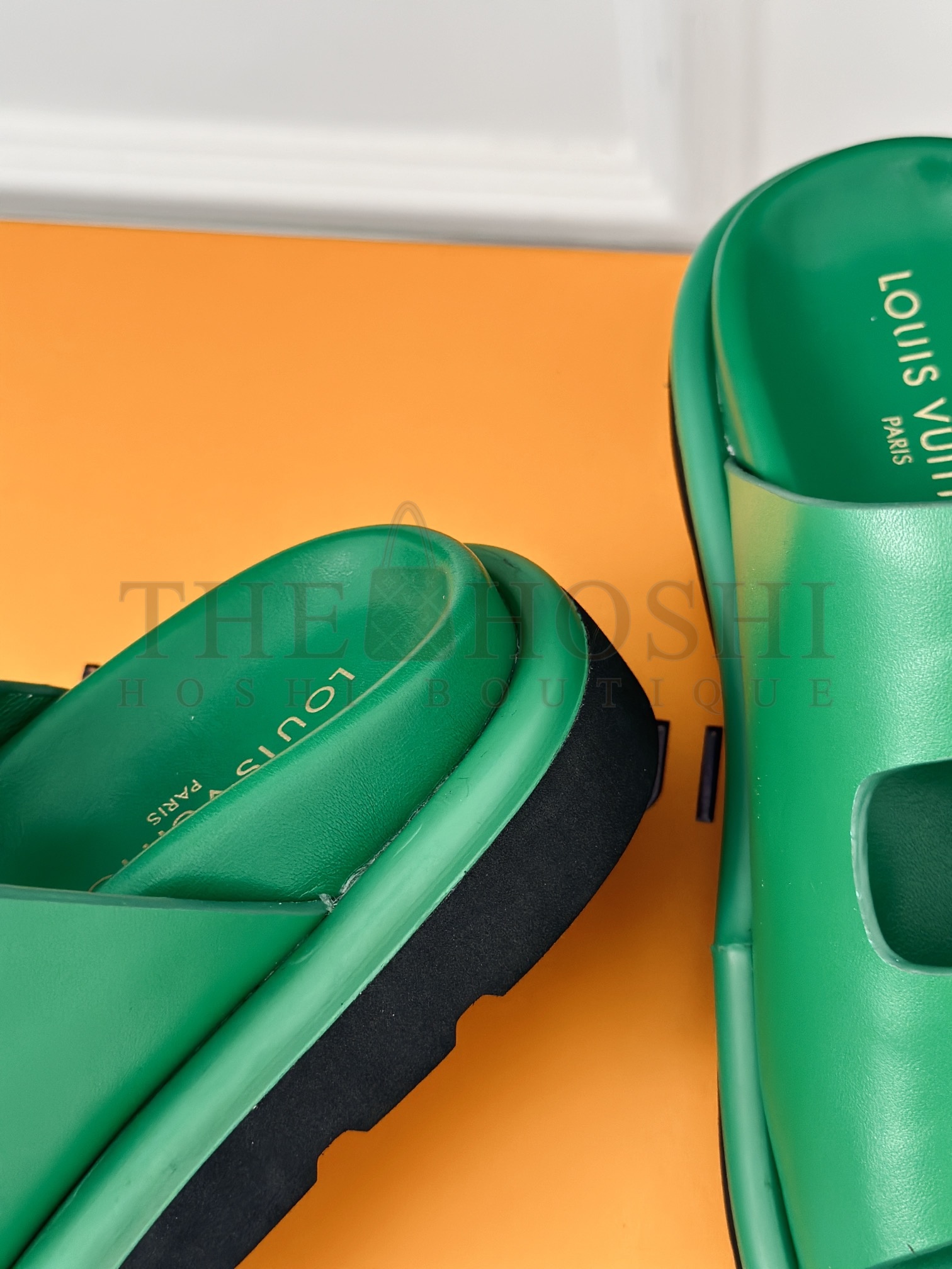 lv sandals slippers Master Quality