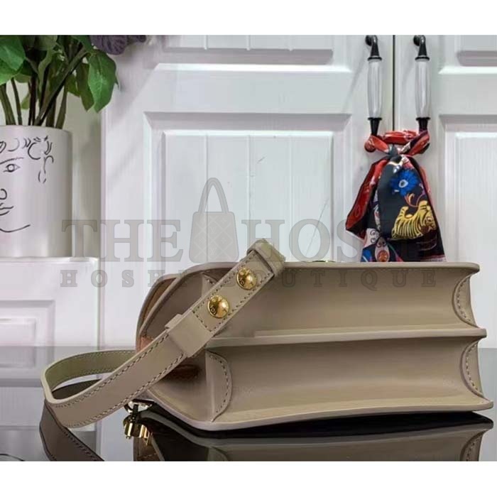 L0vis Vvtt0n LV Women Mini Dauphine Handbag Poivre Brown Epi Grained Cowhide Leather Master Quality