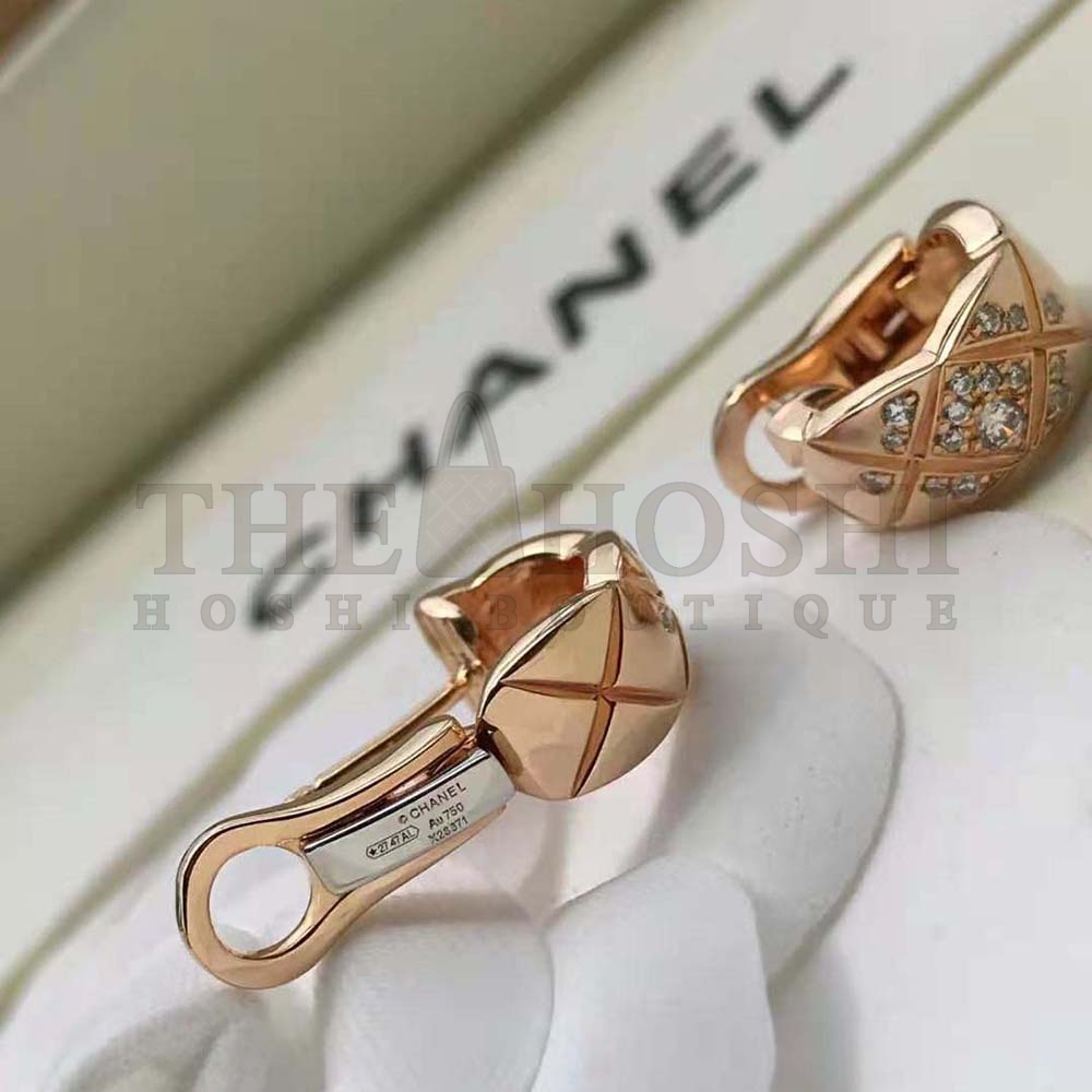 Ch**el Women Coco Crush Earrings in 18K Beige Gold Master Quality