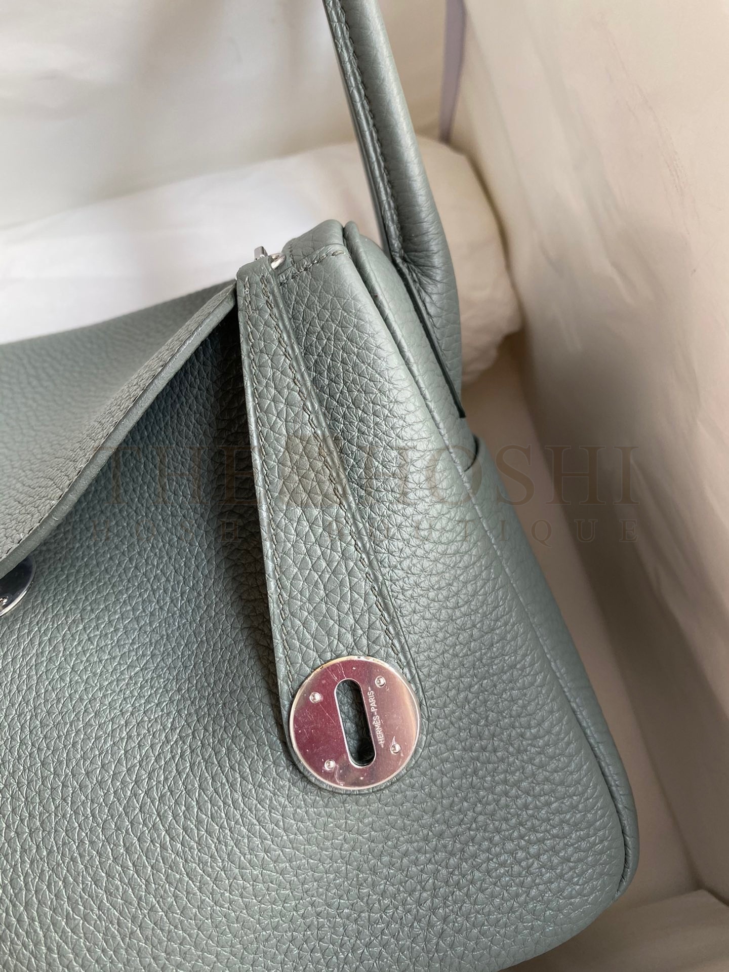 H**me5 Lindy 26 Handmade Bag In Vert Amande Clemence Leather Master Quality