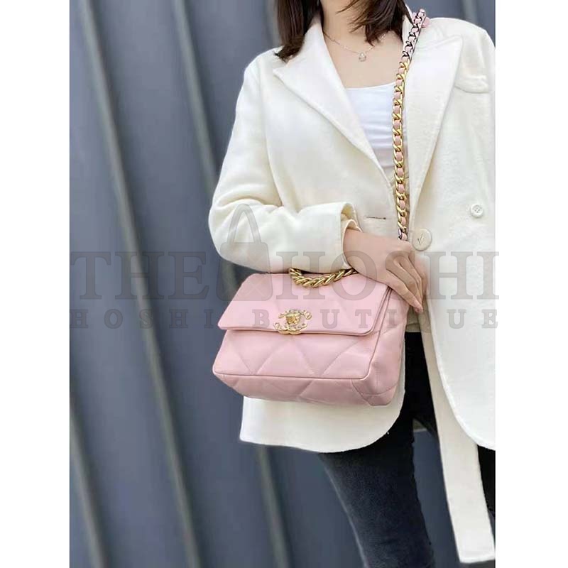 Ch**el Women Ch**el 19 Flap Bag Lambskin Gold Silver-Tone Ruthenium-Finish Metal Light Pink Master Quality