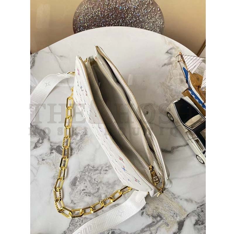 L0vis Vvtt0n LV Women Coussin PM Handbag White Lambskin Leather Zip Closure Master Quality