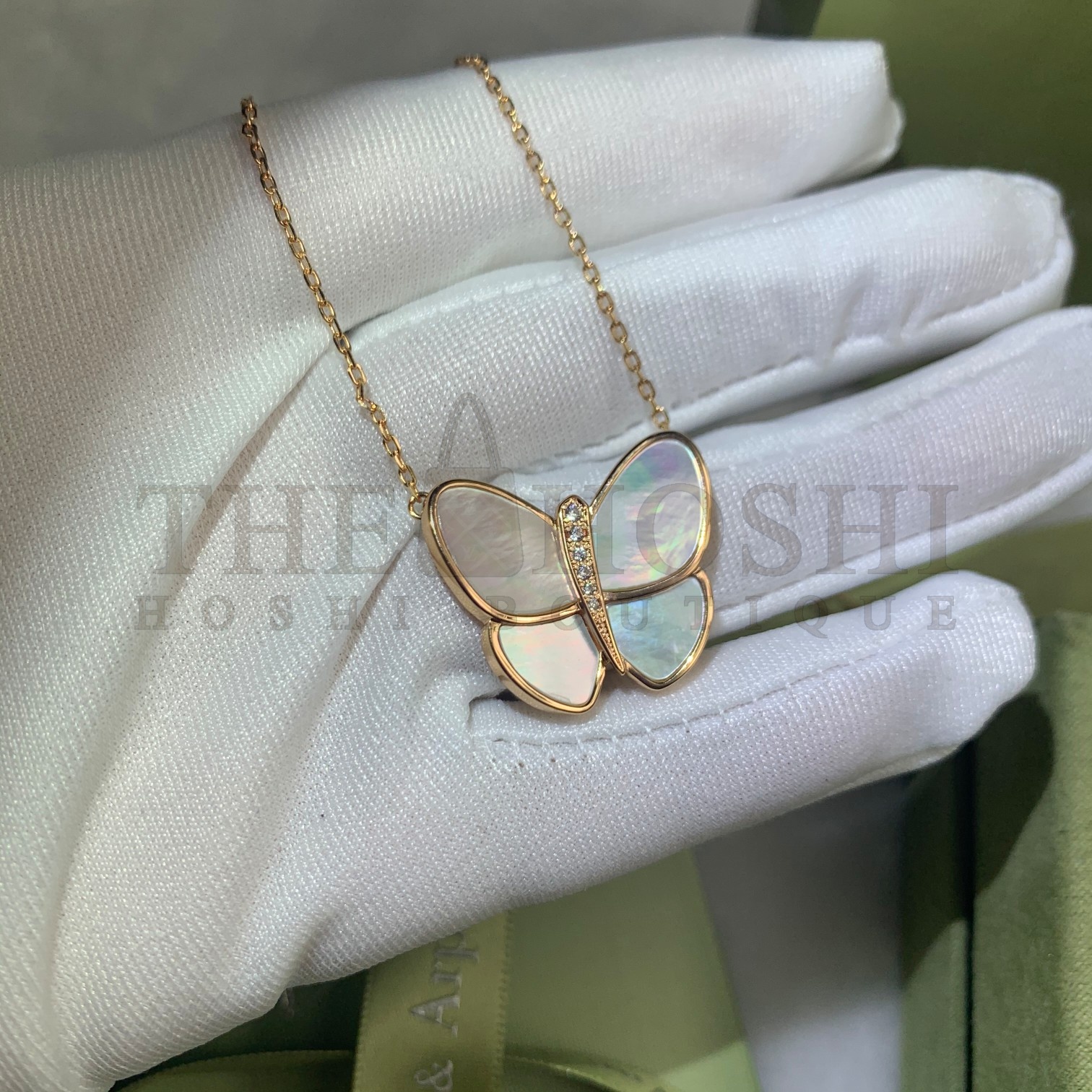 V*n Cl**f & Arpels Large Butterfly Necklace with D1am0nds, Two Butterfly pendant Master Quality