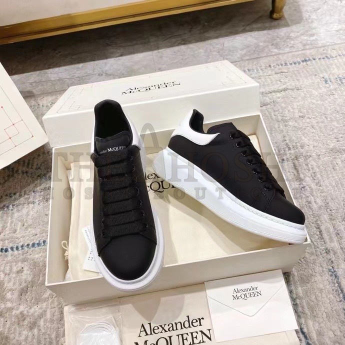 A1exa*der Mcqv*en Women