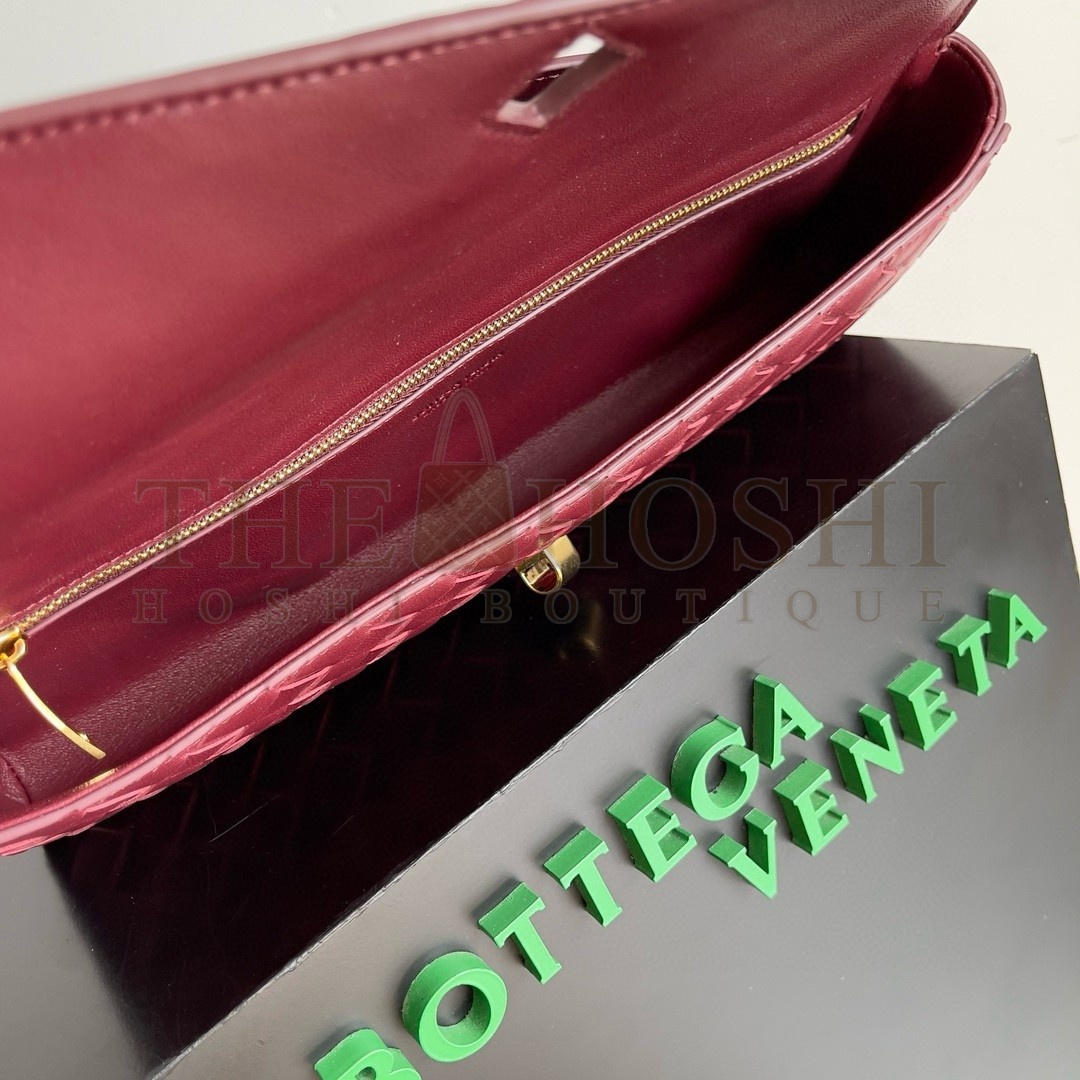 B0tt*ga Ven*ta Andiamo Clutch with Handle in Barolo Intrecciato Lambskin Master Quality