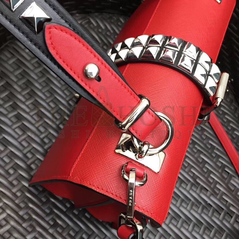 Pra*a Elektra Shoulder Bag In Red Calfskin Master Quality