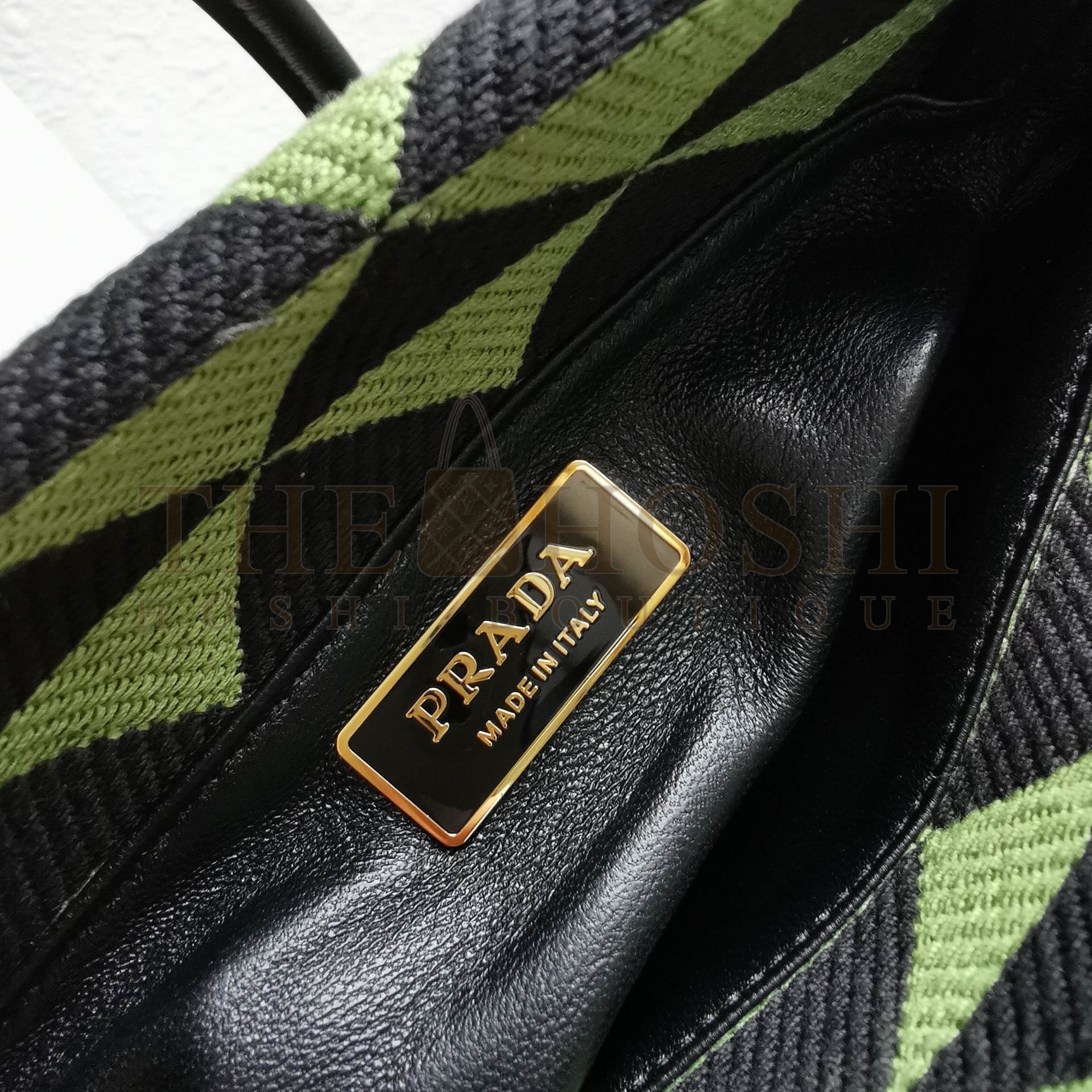 Pra*a S*pernova Small Shoulder Bag In Black/Green Fabric Master Quality