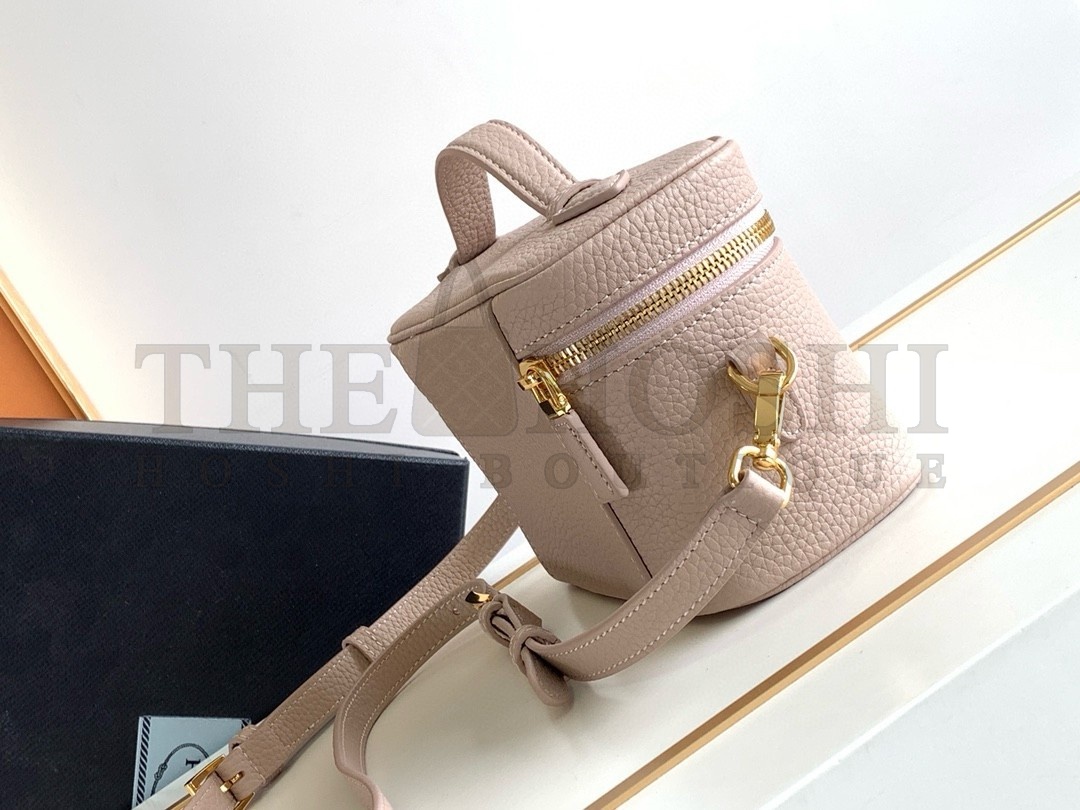 Pra*a Mini Vanity Bag in Light Pink Grained Leather Master Quality