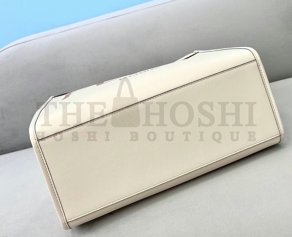 F**di Sunshine Medium Tote Bag In White Calfskin Master Quality