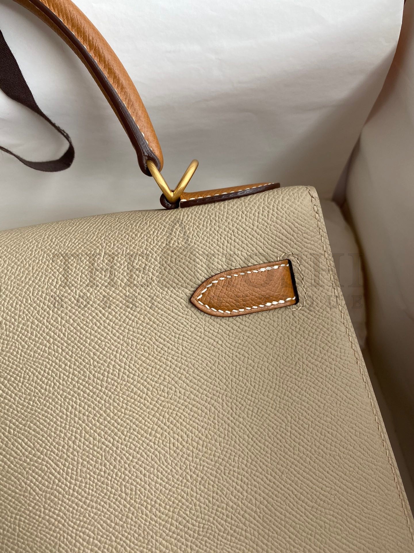 H**me5 Kelly Sellier 28 Bicolor Bag in Trench and Gold Epsom Calfskin Master Quality