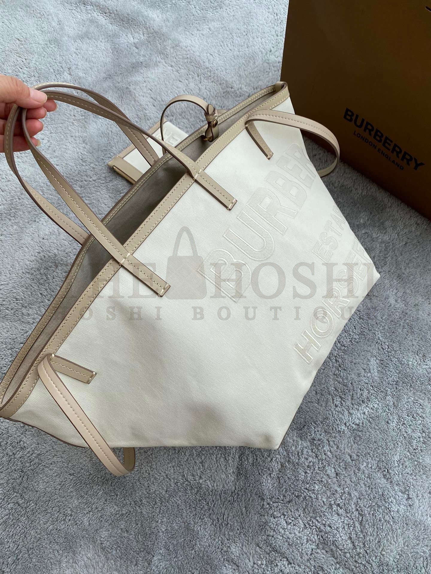 Bv*b*rry tote bag 24 x 30 x 25cm Master Quality