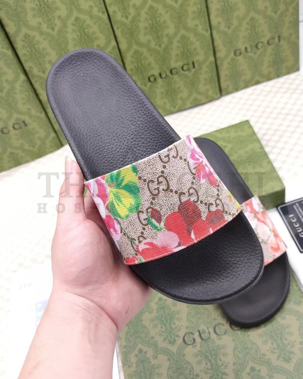 Gvc*1 BLOSSOM FLIP FLOPS sandals Master Quality