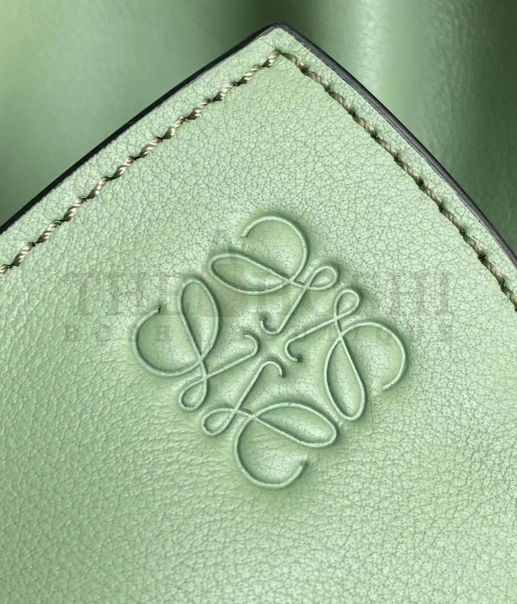 L0ew* Flamenco Clutch In Rosemary Nappa Leather Master Quality