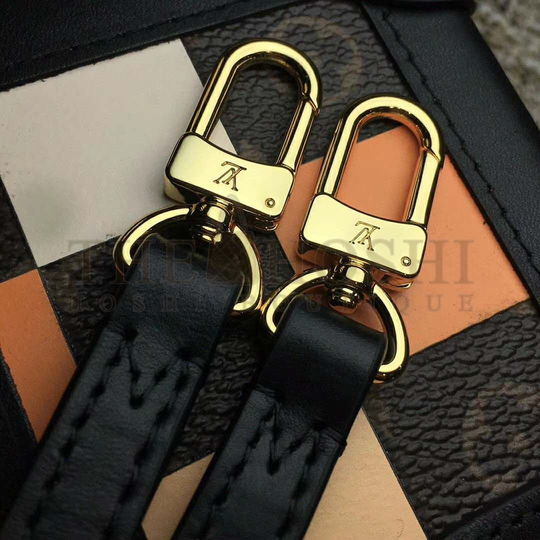 L0vis Vvtt0n LV Women Petite Malle Handbag in Calfskin Leather-Brown Master Quality