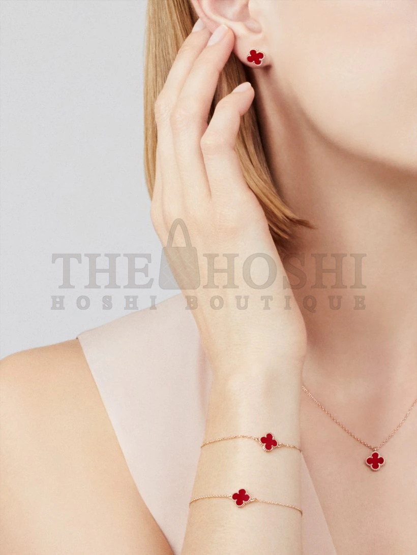 V*n Cl**f & Arpels Small Single Flower Clover Bracelet, Sweet Alhambra bracelet Master Quality