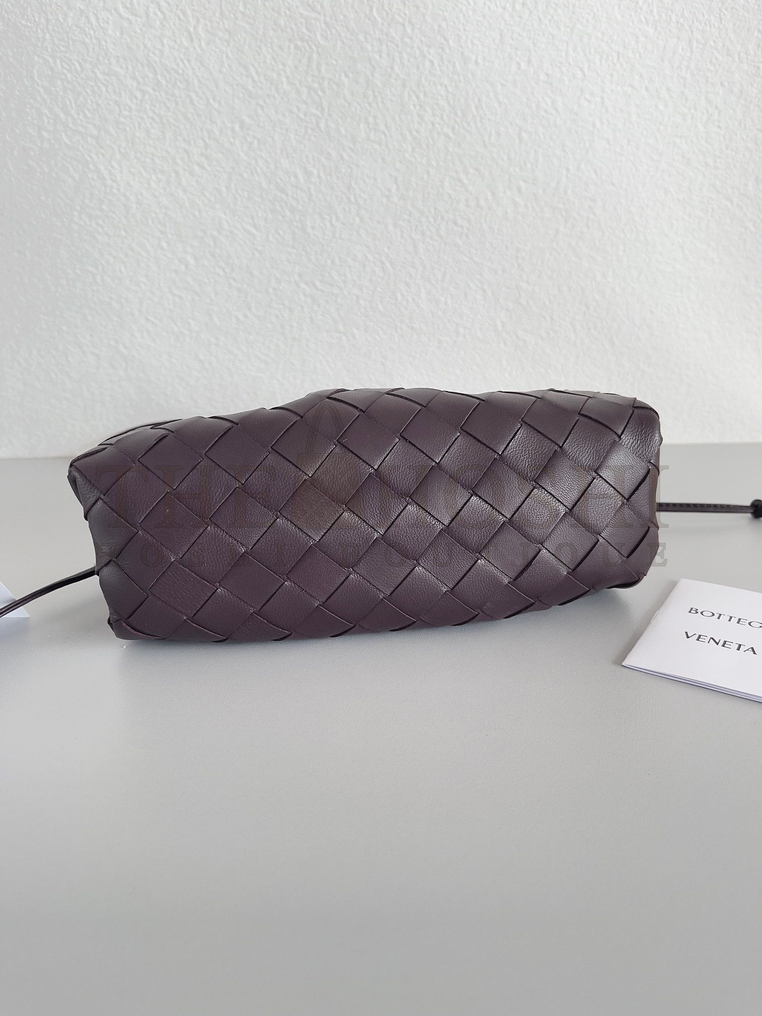 B0tt*ga Ven*ta Mini Pouch with Strap in Grape Intrecciato Lambskin Master Quality
