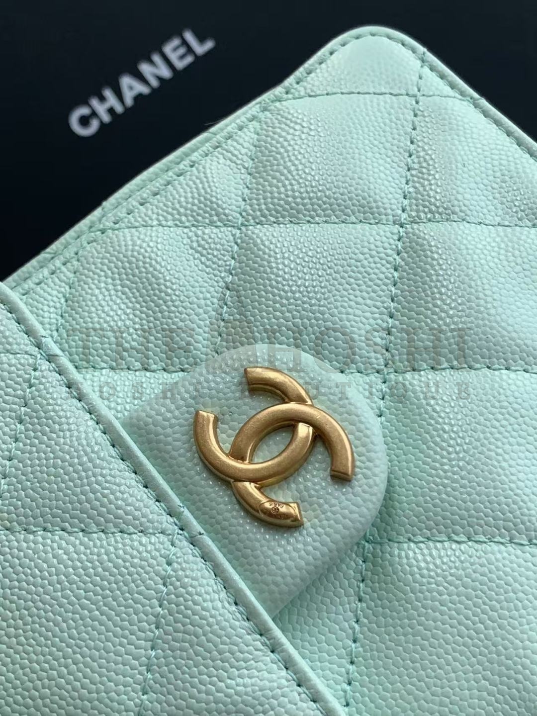 Ch**el 25C AS5293 Hobo Drawstring Bag Green Caviar Leather with Gold Chain 30x26x14cm Master Quality