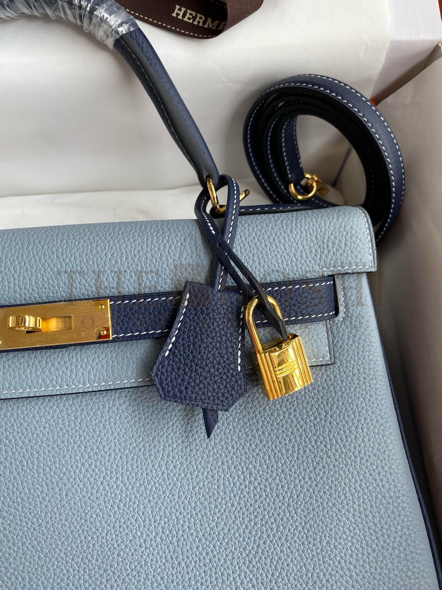 H**me5 HSS Kelly 32 Bicolor Bag in Blue Lin and Blue Clemence Leather Master Quality