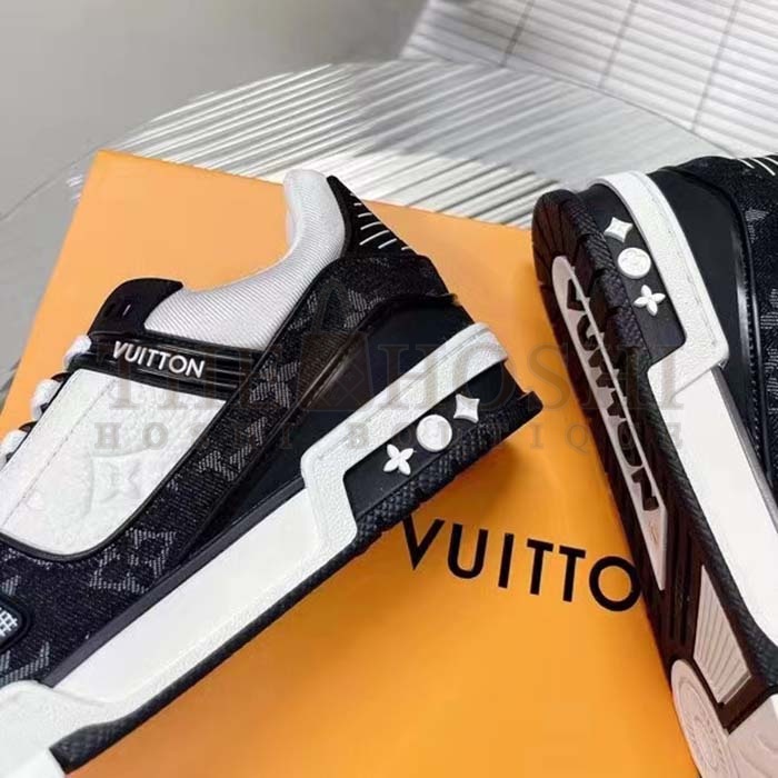 L0vis Vvtt0n Unisex LV Trainer Sneaker Black Monogram Calf Master Quality