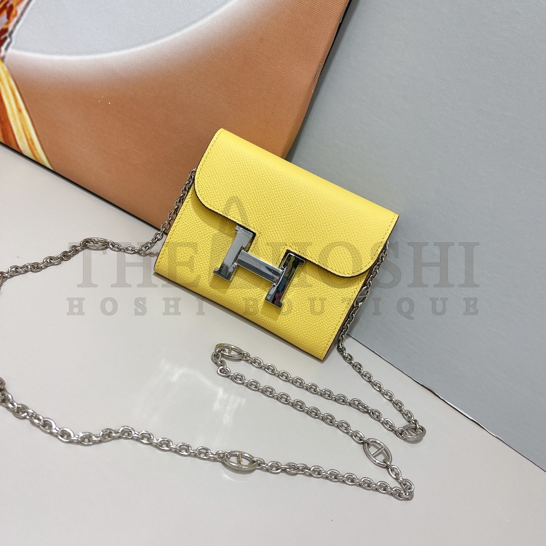 H**me5 H**me5  Chain Bag size：13*11*3cm Master Quality