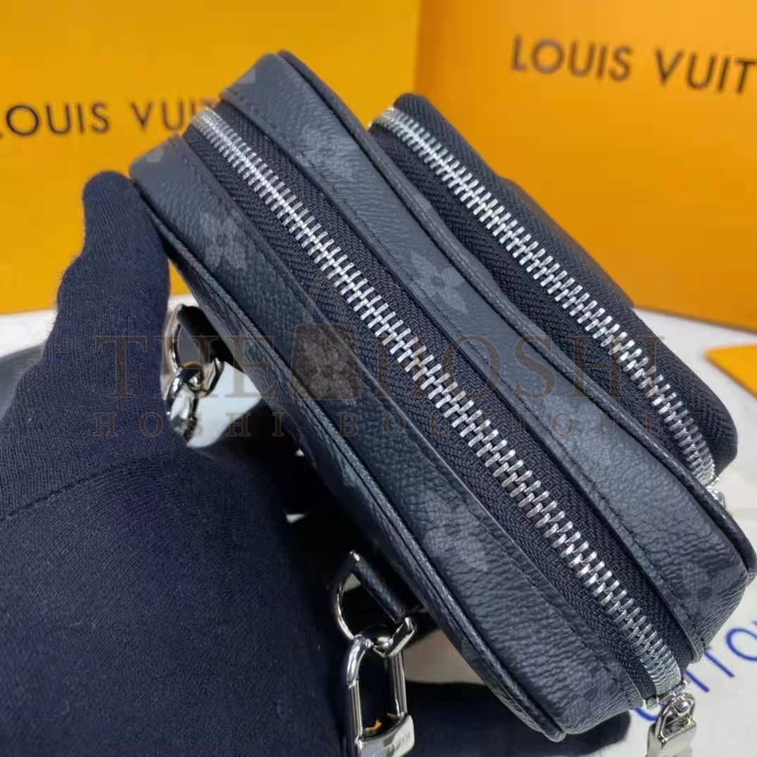 L0vis Vvtt0n LV Women Outdoor Pouch Taigarama Noir Black Coated Canvas Cowhide Leather Master Quality
