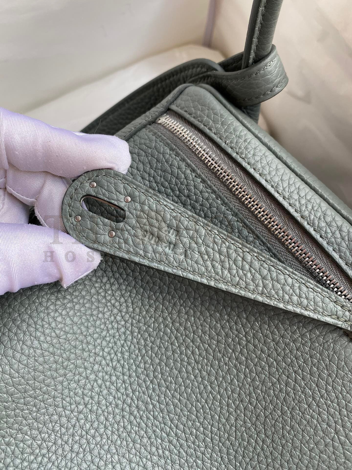 H**me5 Lindy 26 Handmade Bag In Vert Amande Clemence Leather Master Quality