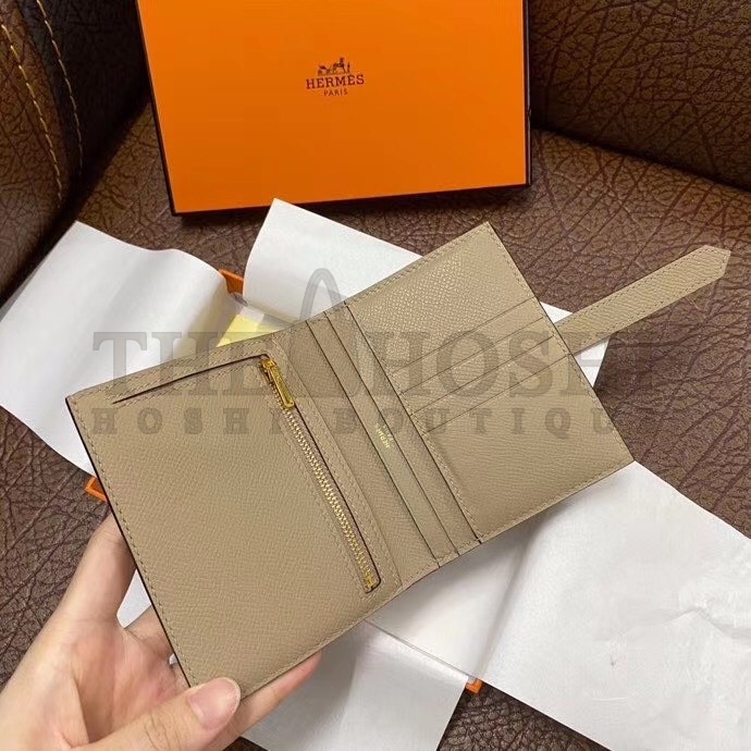 H**me5 Bearn Compact Wallet In Trench Epsom Leather Master Quality