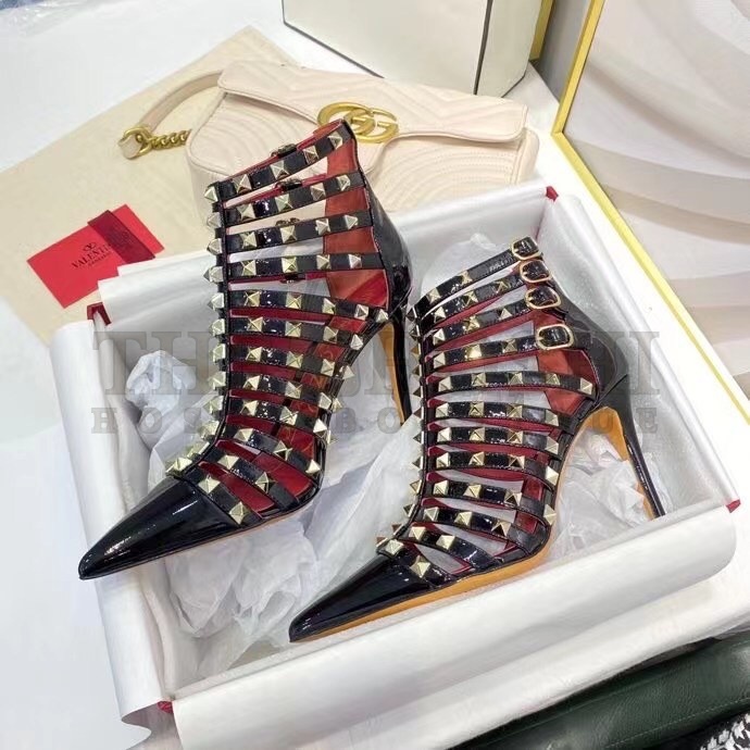 Va1e*ntin0 Rockstud Alcove Boots In Black Patent Leather Master Quality
