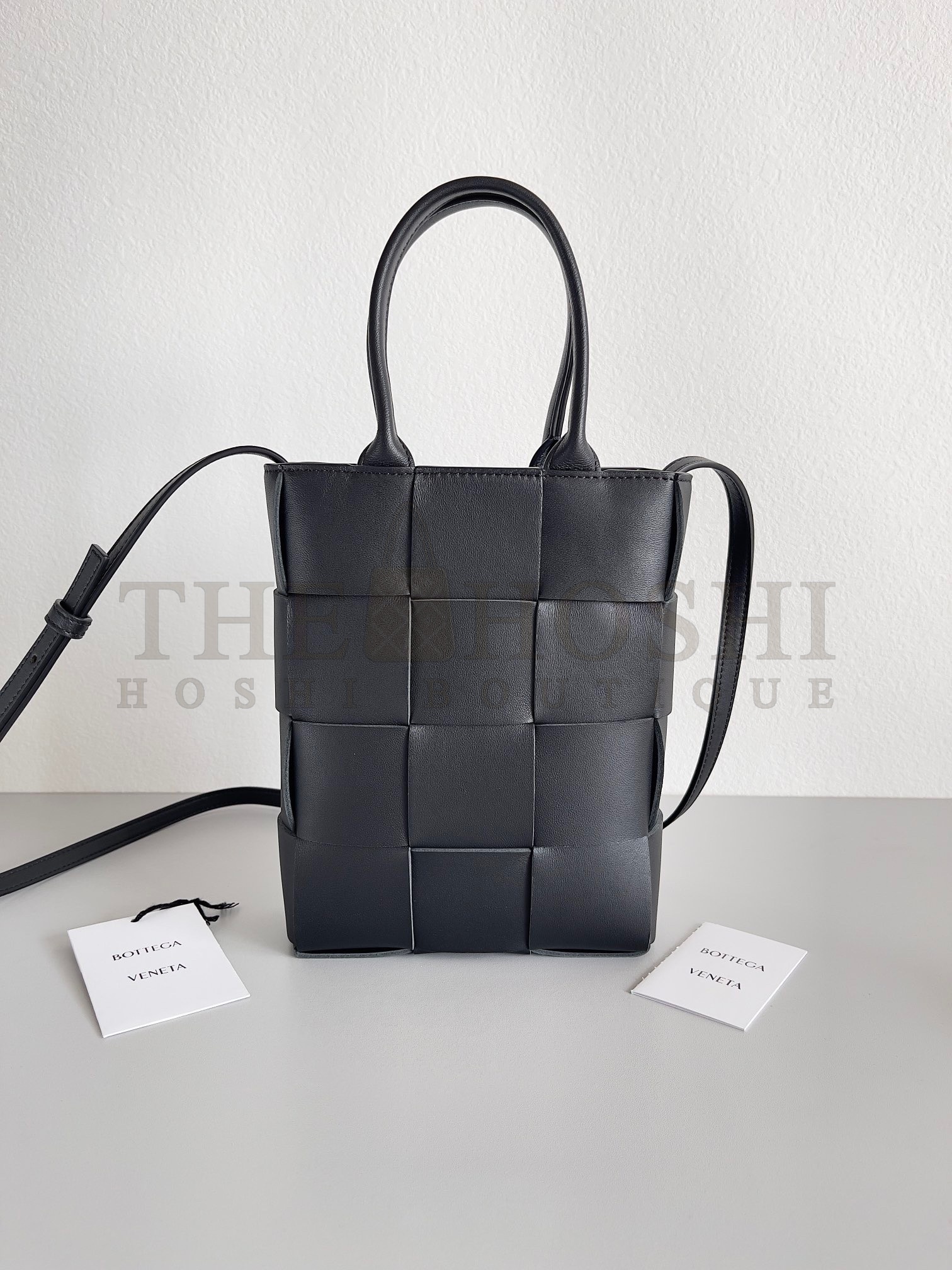 B0tt*ga Ven*ta Mini Cassette Tote Bag In Black Lambskin Master Quality