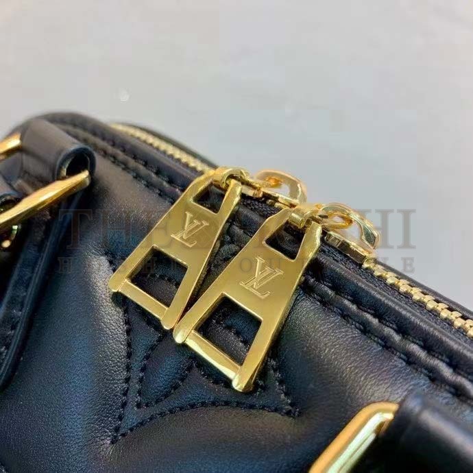 L0vis Vvtt0n LV Women Alma BB Handbag Black Quilted Embroidered Smooth Calf Master Quality