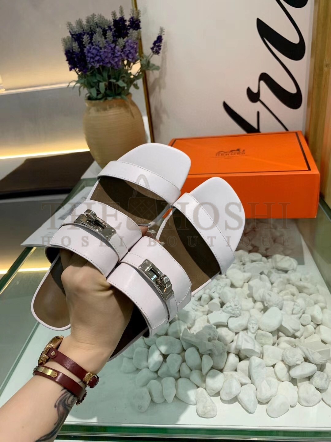 H**me5 Avenue Sandals In White Calfskin Master Quality