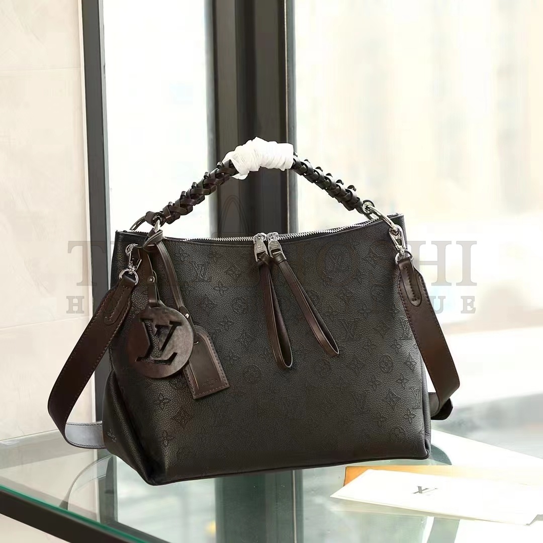 L0vis Vvtt0n LV Women Beaubourg Hobo MM Bag Black Mahina Perforated Calf Leather Master Quality