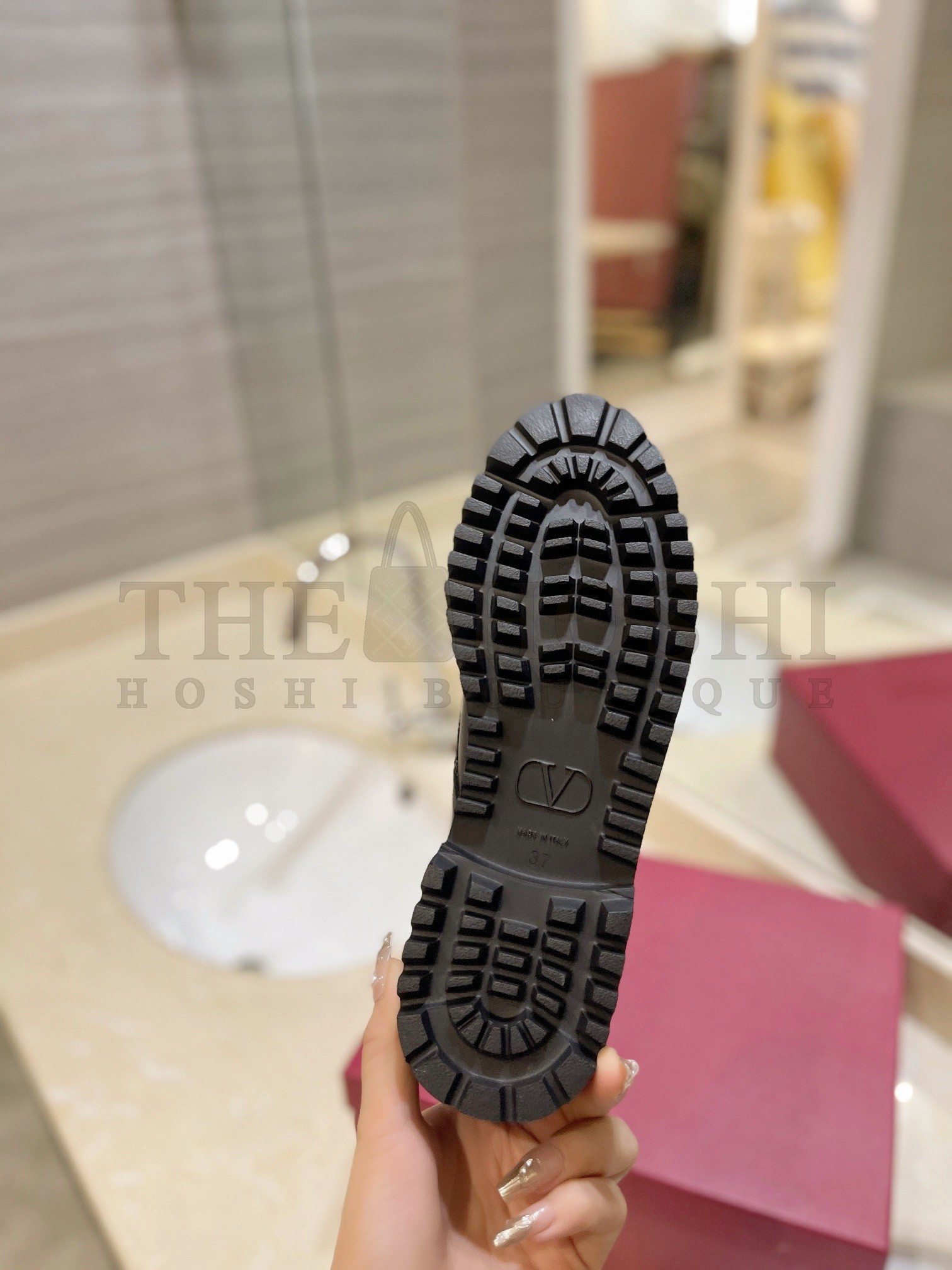 Va1e*ntin0 Vlogo Signature Combat Boots in Noir Toile Iconographe Master Quality