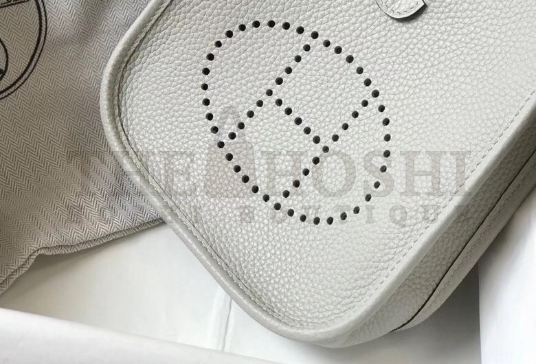 H**me5 Evelyne III TPM Bag In Pearl Grey Clemence Leather Master Quality