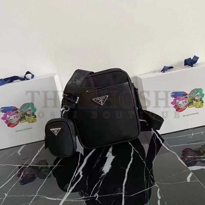 Pra*a Unisex Re-Nylon Saffiano Shoulder Bag Black Zipper Closure Fabric Leather Master Quality