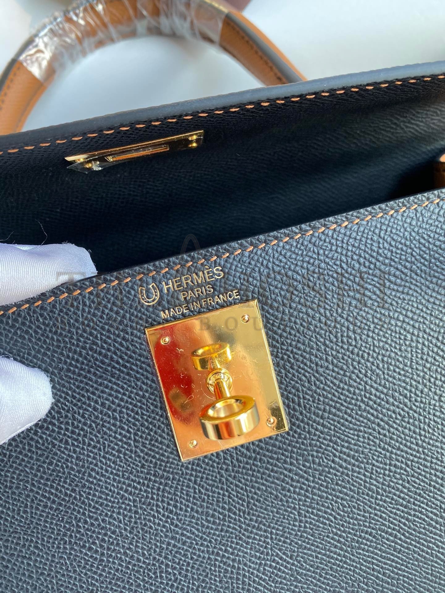 H**me5 Kelly Sellier 28 Bicolor Bag in Black and Gold Epsom Calfskin Master Quality