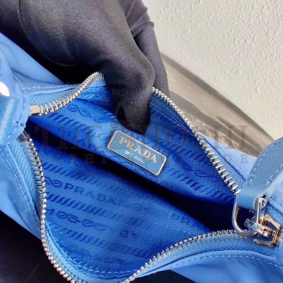 Pra*a Periwinkle Blue Nylon Re-Edition 2005 Shoulder Bag Master Quality