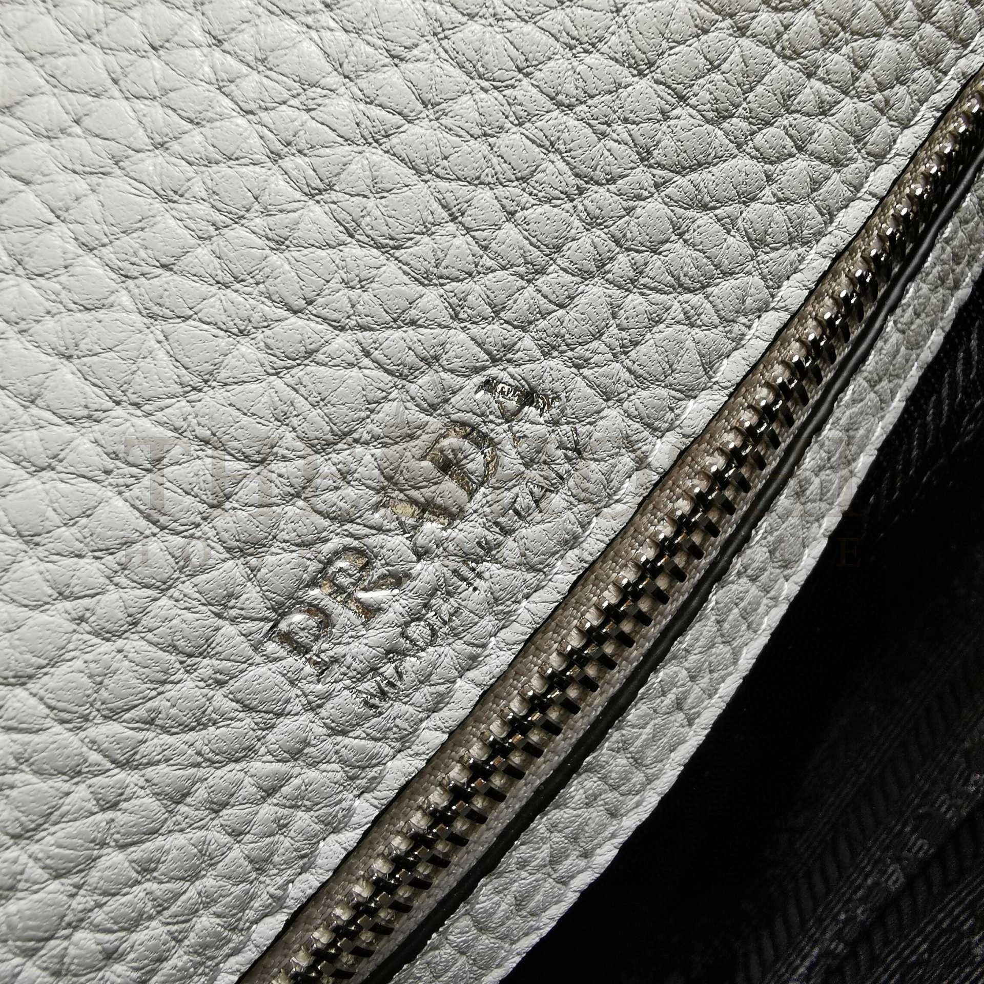 Pra*a Flap Shoulder Bag in Cornflower Grained Leather Master Quality