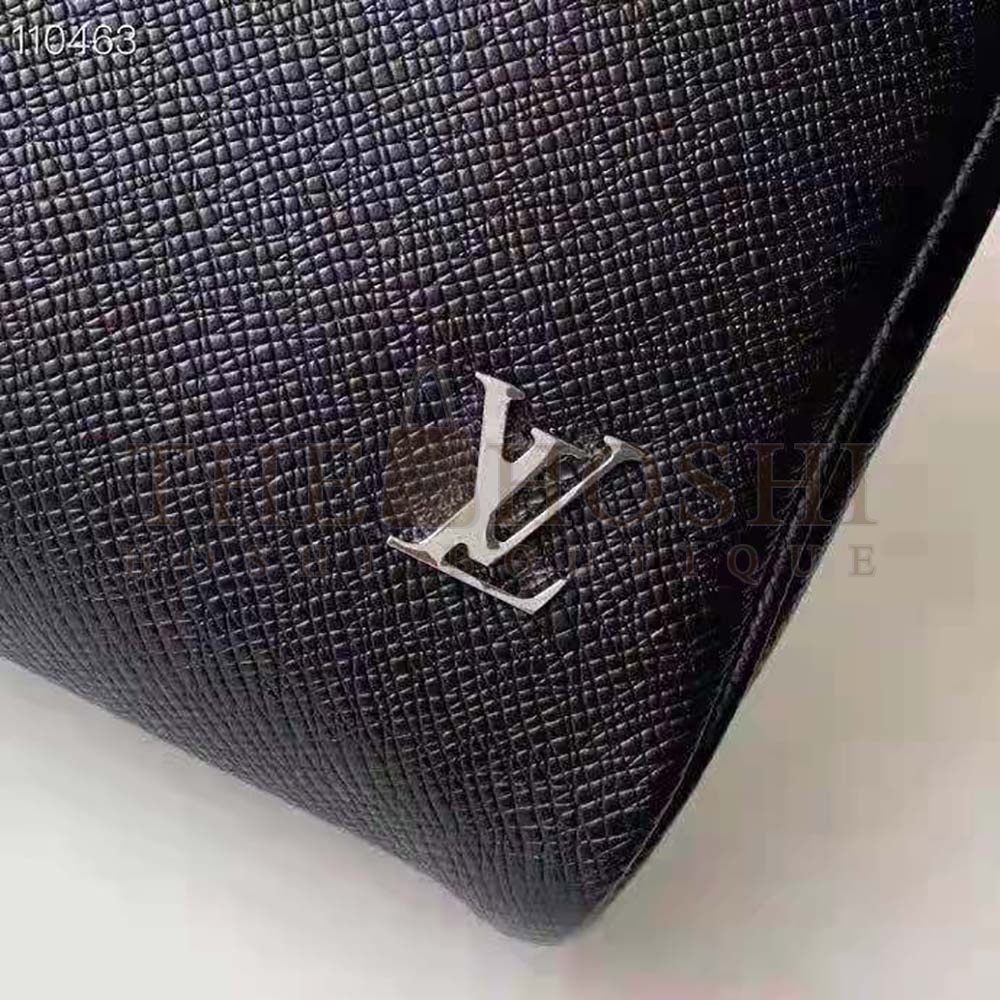 L0vis Vvtt0n LV Men Alex Messenger Bag in Taiga Cowhide Leather-Black Master Quality