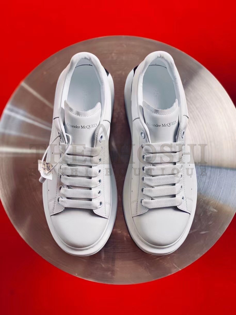 A1exa*der Mcqv*en Women