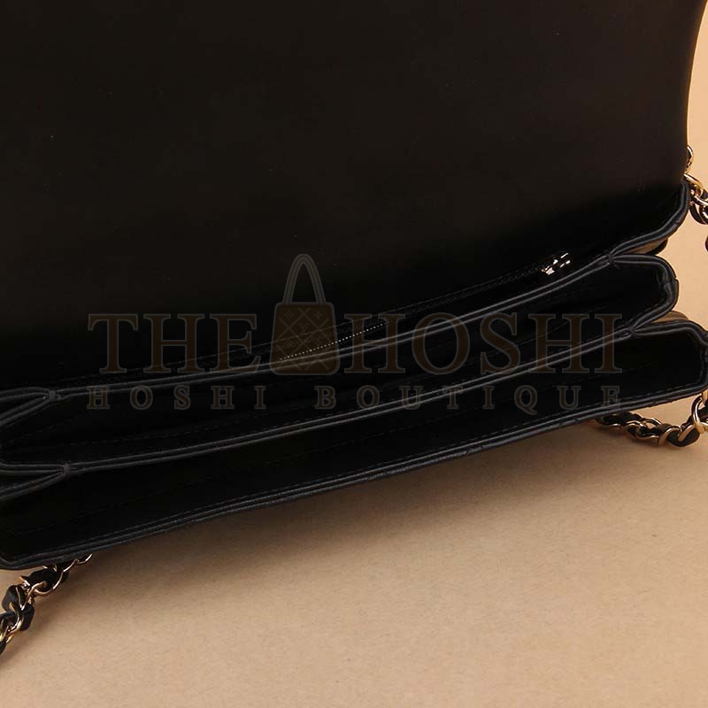 Ch**el Women CF Flap Bag in Calfskin Leather with Top Handle-Black Master Quality