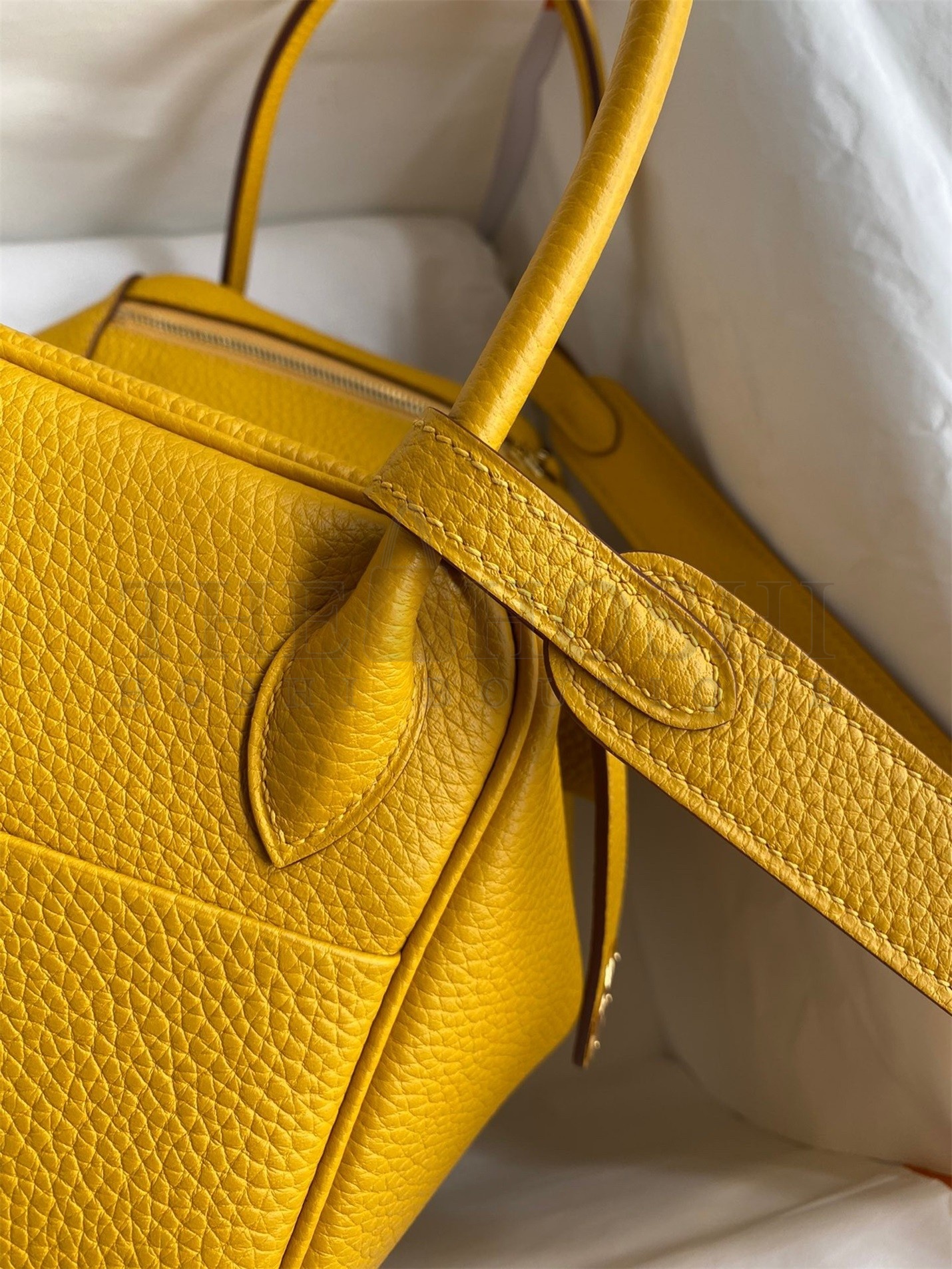 H**me5 Lindy 26 Handmade Bag In Jaune Ambre Clemence Leather Master Quality