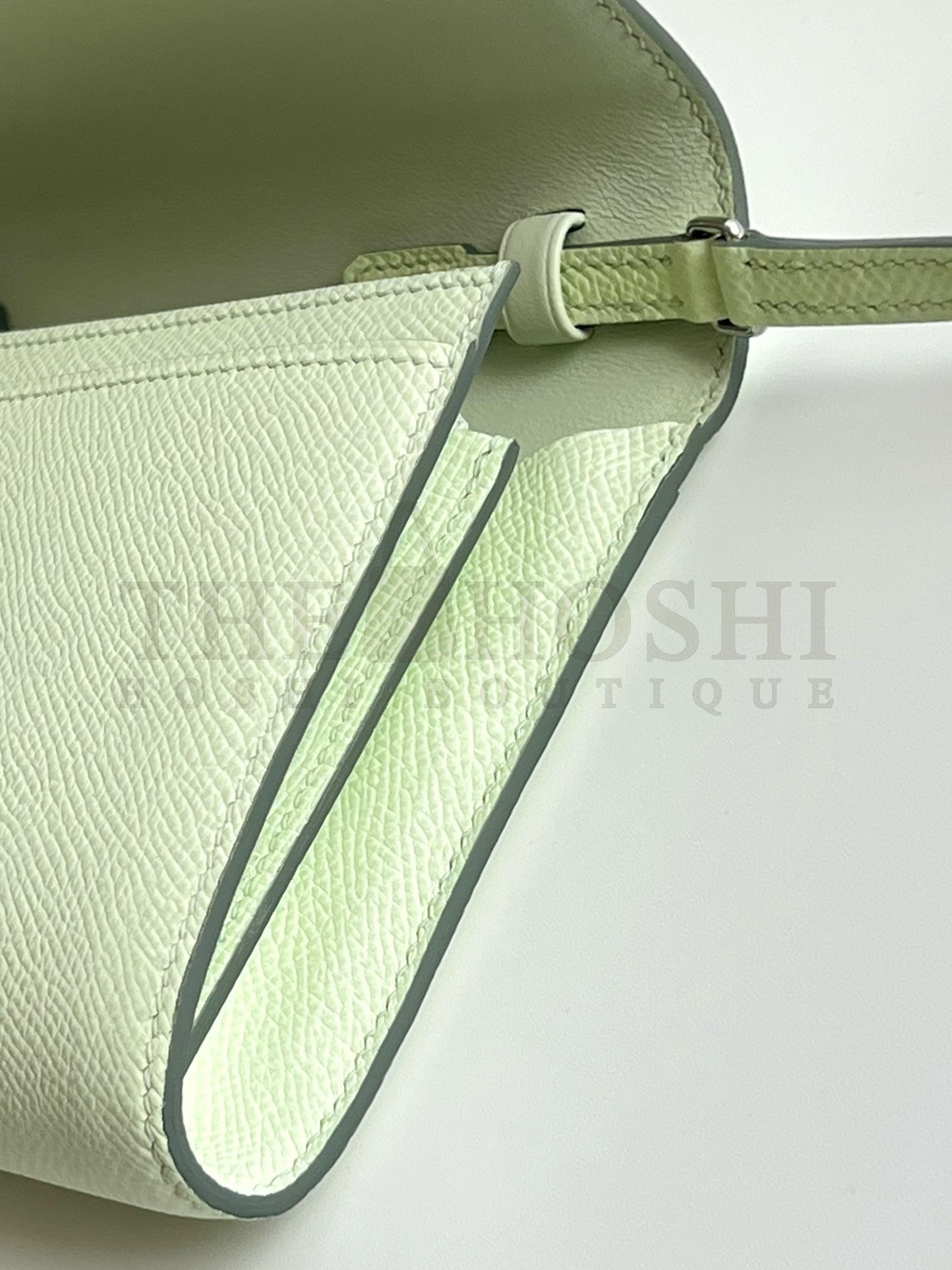 H**me5 Constance To Go Wallet in Vert Fizz Epsom Calfskin Master Quality