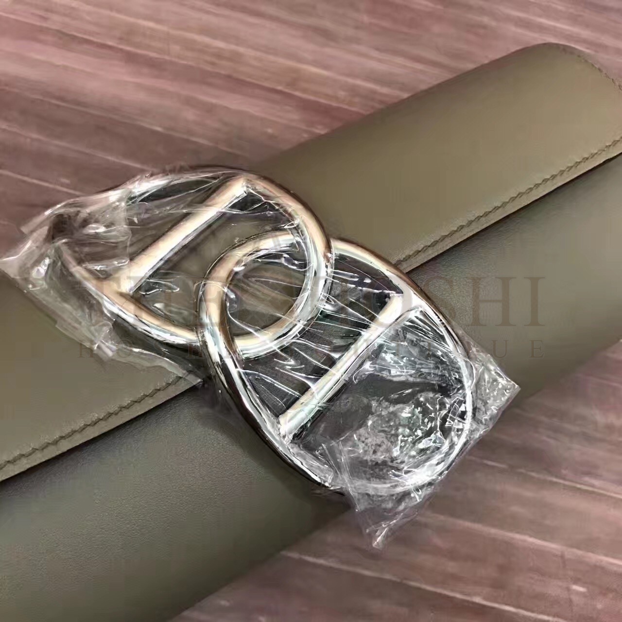 H**me5 Handmade Egee Clutch In Khaki Swift Leather Master Quality